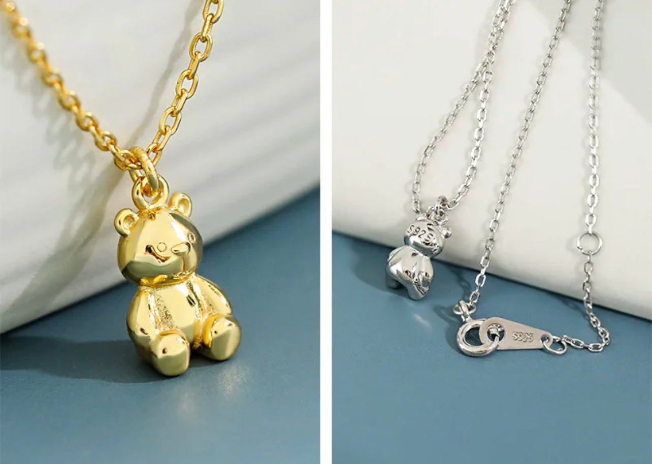 Bear hugs Necklace