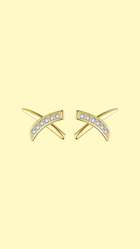 The Parisian Hug Stud Earring by Intricata co.