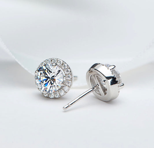 The Stella Round Moissanite Set by Intricata co.