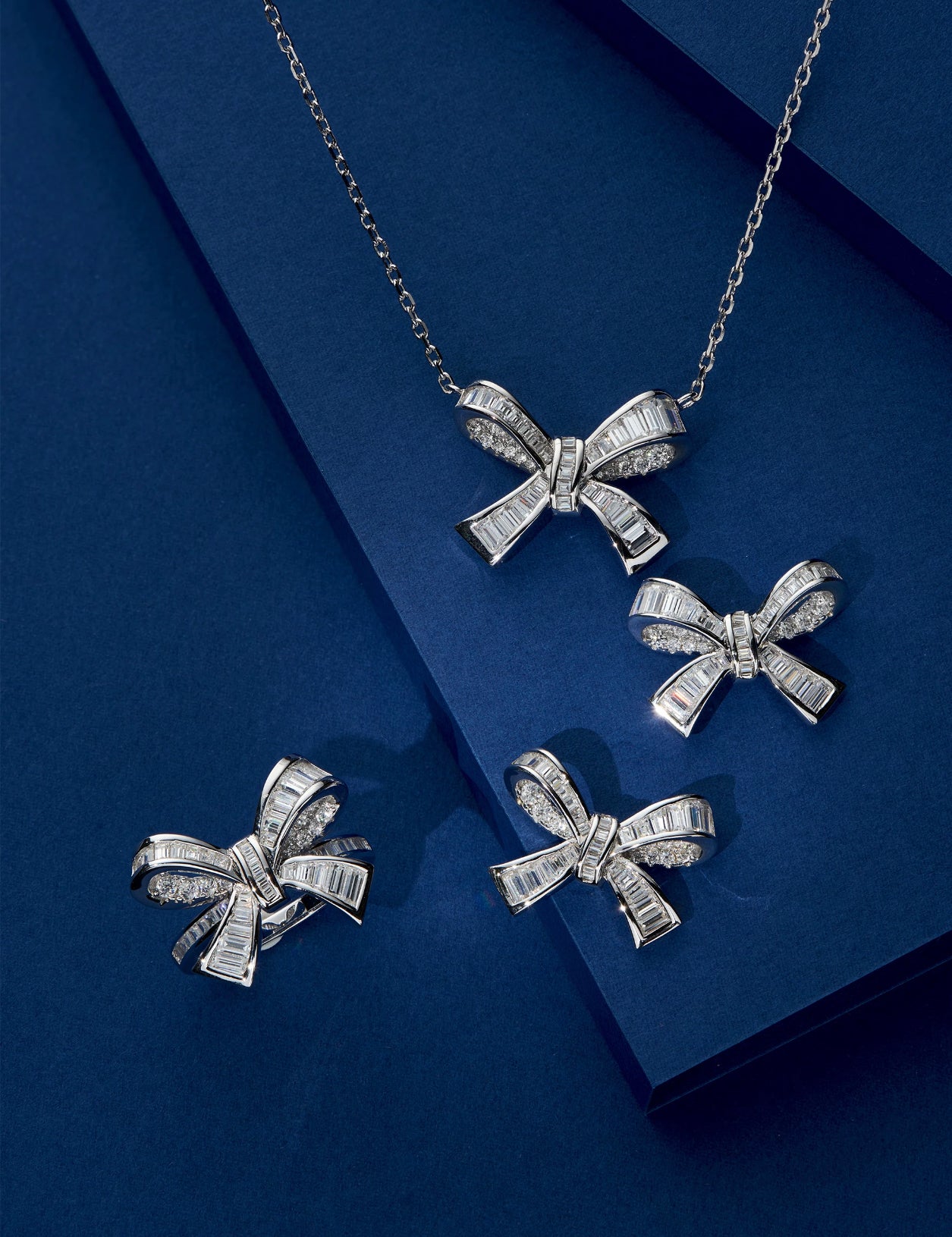 The Bow-knot Ribbon Moissanite Set by Intricata co.